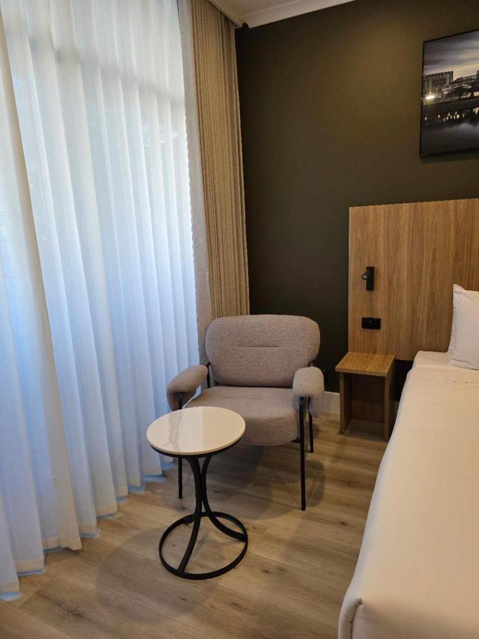 The Parkmore Hotel Melbourne Ngoại thất bức ảnh