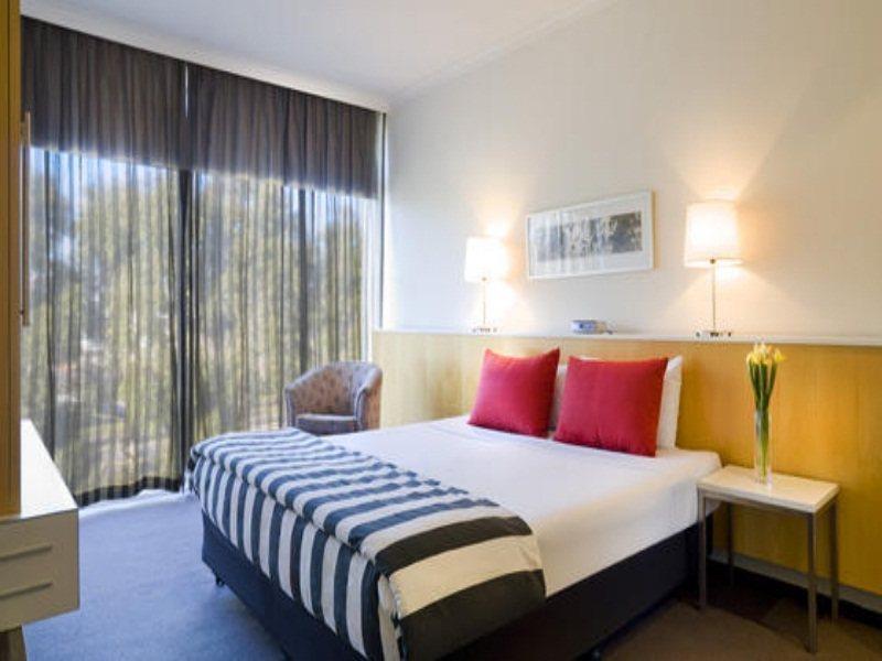 The Parkmore Hotel Melbourne Ngoại thất bức ảnh